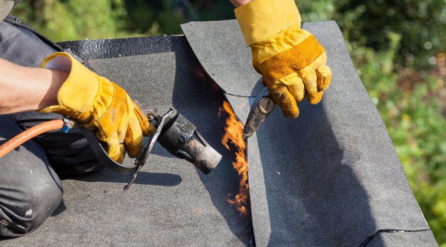 Professional flood damage restoration services in Bergoo, WV